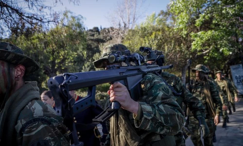 Η στρατιωτική παρέλαση της 25ης Μαρτίου σχεδιάζεται να γίνει στο αεροδρόμιο Τατοΐου